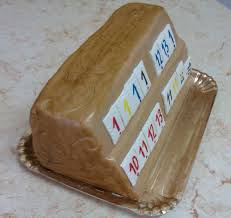 Pe tablă sau etalat