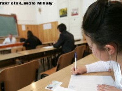 La examene se poarta perlele! La examene se poarta perlele!