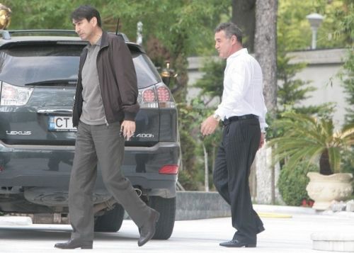 Hai sa vedem ce va iesi astazi din cearta Piturca - Gigi Becali... Hai sa vedem ce va iesi astazi din cearta Piturca - Gigi Becali...