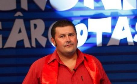 Prima victima cu oarecare notorietate a grupei porcine in Romania: Tony de la Cronica Carcotasilor Prima victima cu oarecare notorietate a grupei porcine in Romania: Tony de la Cronica Carcotasilor