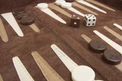 Backgammon 2/3 - Primul la 2 partide castigate !